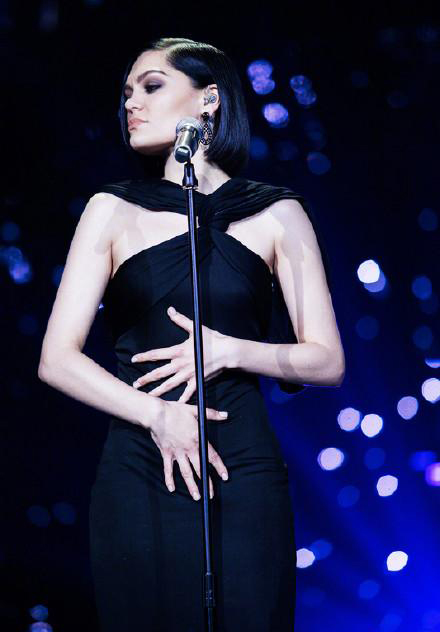 《歌手》第二期Jessie J蝉联冠军 李晓东被淘汰